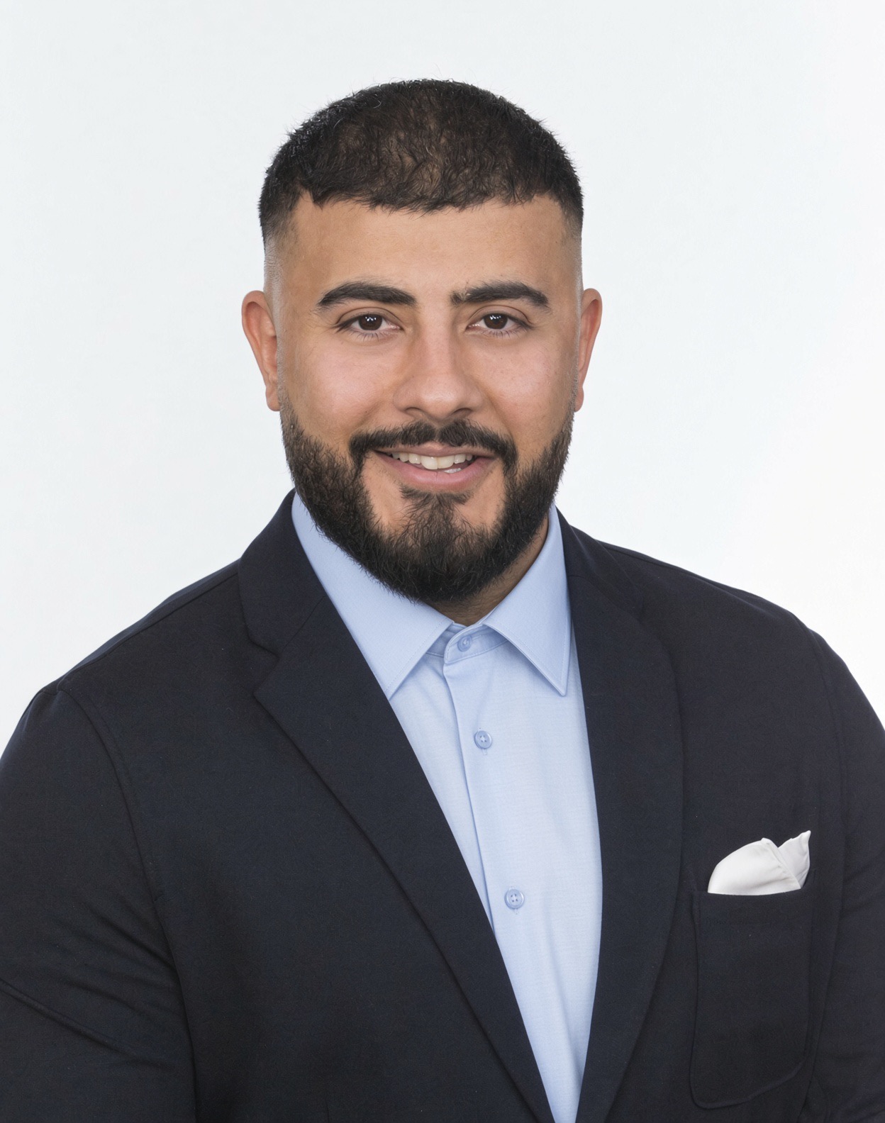 Syamaak (Mac) Kazsemi, group benefits insurance advisor in Ontario
